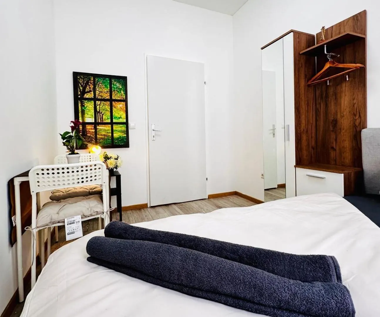 Appartement Stylish 4Br 10 Min Transport To Stadthalle Wenen