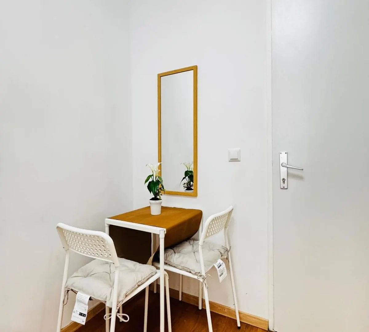 Stylish 4Br 10 Min Transport To Stadthalle Wenen Appartement
