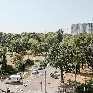 Design-apartment Next To Belvedere Castle Viena