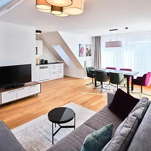  Διαμέρισμα Myfavorit - Spacious Next To Puplic Transport U1 Direct Connection To Citycenter