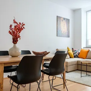  Apartment Experience