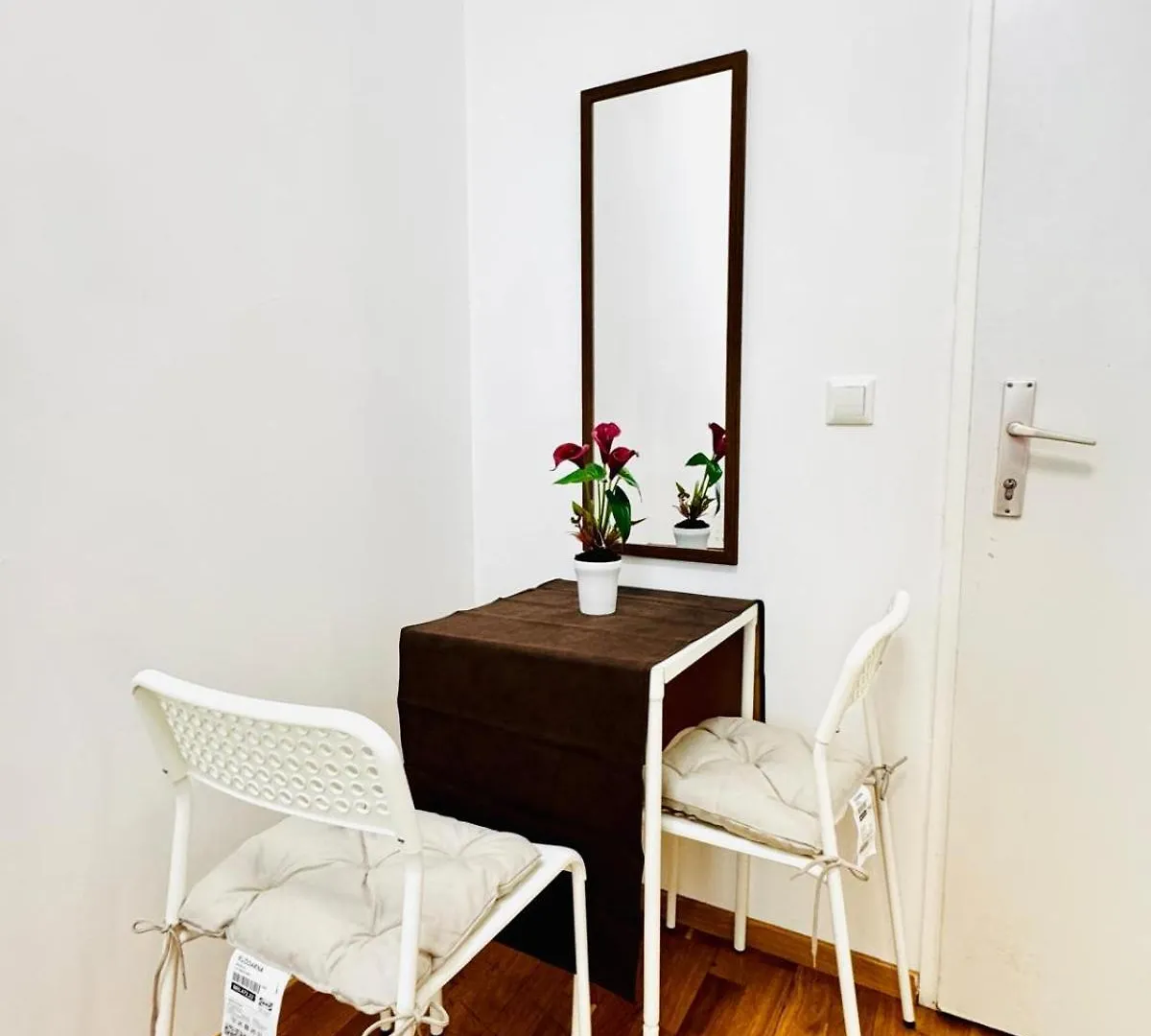 Stylish 4Br 10 Min Transport To Stadthalle Vienna Apartment