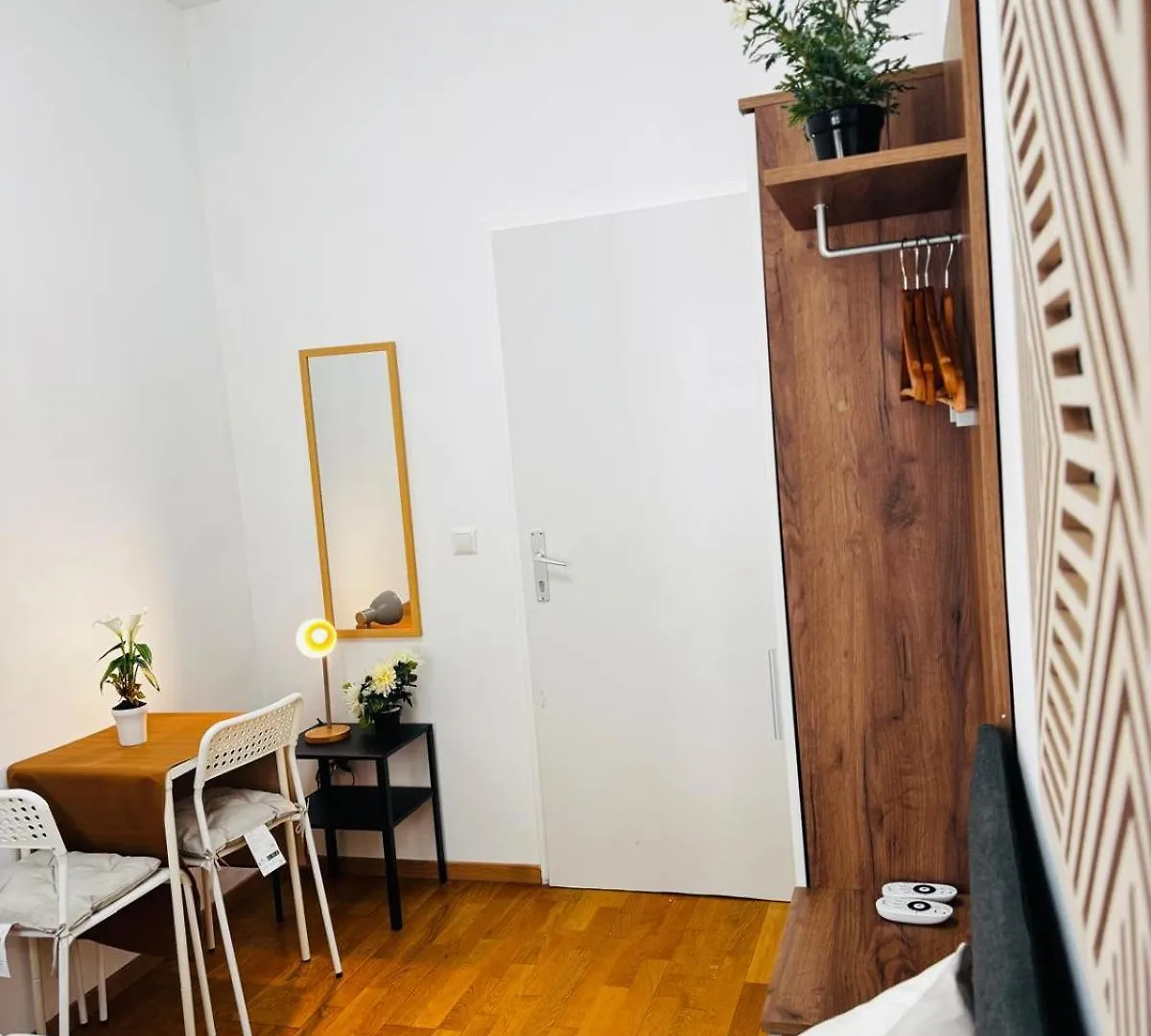 Stylish 4Br 10 Min Transport To Stadthalle Vienna Apartment